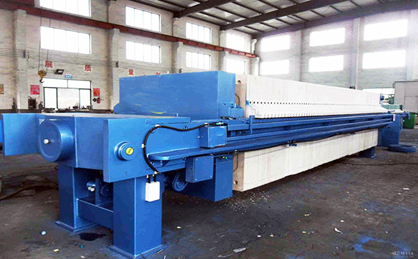 環(huán)保設(shè)備織帶式壓濾機(jī)